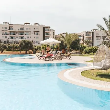 Pool View One-Bedroom Apartment At Caesar Resort Complex