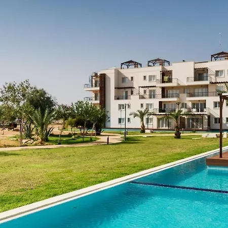 Pool View One-Bedroom Apartment At Caesar Resort Complex * Vokolidha
