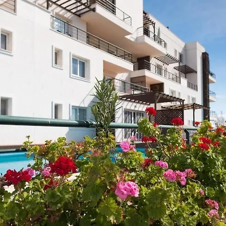 アパート Pool View One-Bedroom Apartment At Caesar Resort Complex Vokolidha