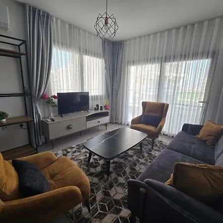 Pool View One-Bedroom Apartment At Caesar Resort Complex *
