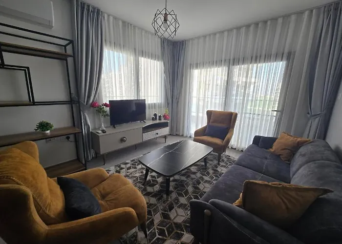 Pool View One-bedroom At Caesar Complex *